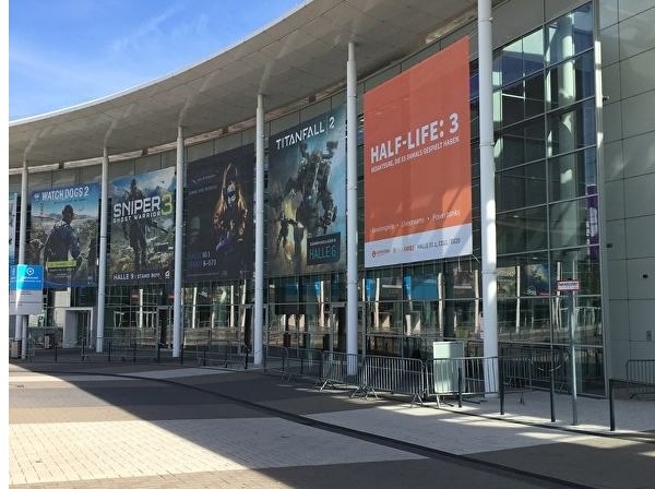 У главного входа на Gamescom появился постер Half Life 3 - Изображение 1 У главного входа на Gamescom появился постер Half Life 3 - Изображение 1